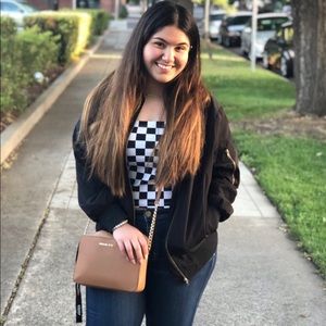 Meet Your Posher, Belia!